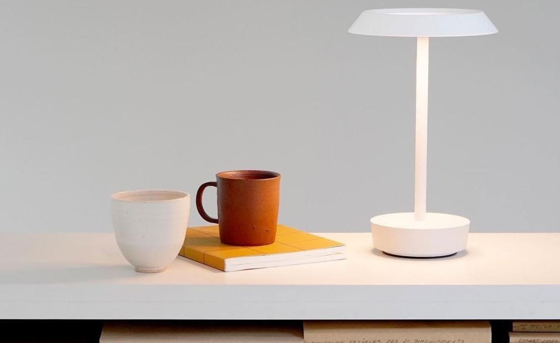 Настольная лампа модель Halo Portable Table Lamp - Rechargeable от фабрики Astro Lighting