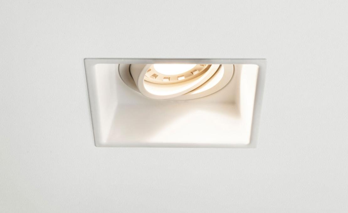 Потолочный светильник модель Minima Square Adjustable Spotlight от фабрики Astro Lighting