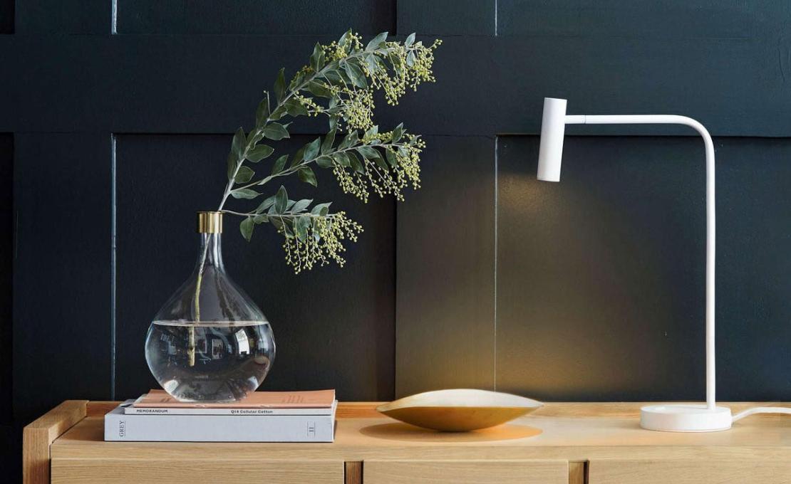 Настольная лампа модель Enna Desk USB C Table Lamp от фабрики Astro Lighting