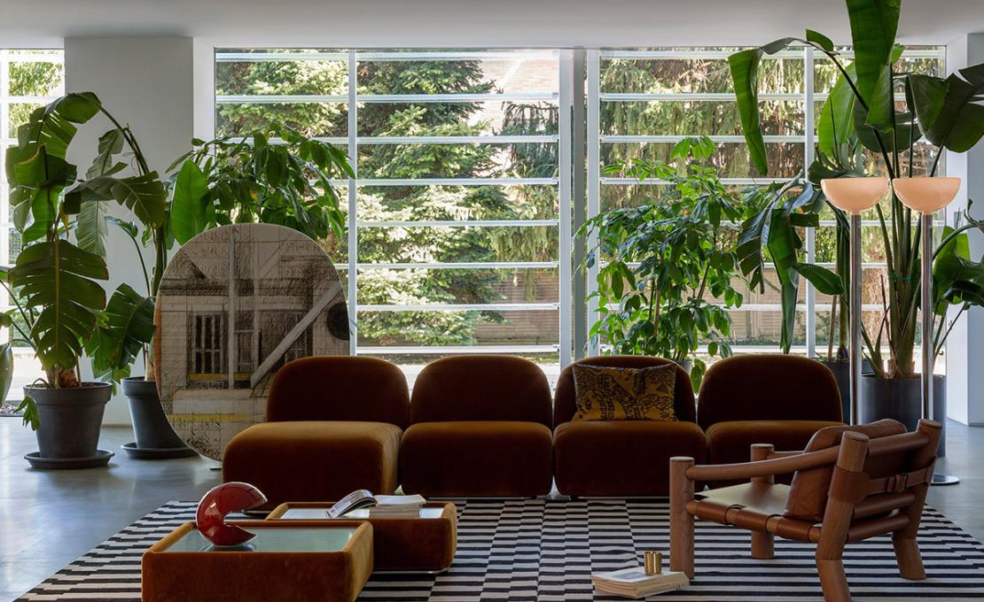 Диван модель Victoria Modular Sofa от фабрики Tacchini