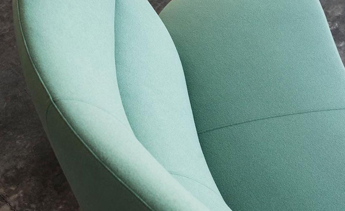 Диван модель Polar Alcove Sofa от фабрики Tacchini