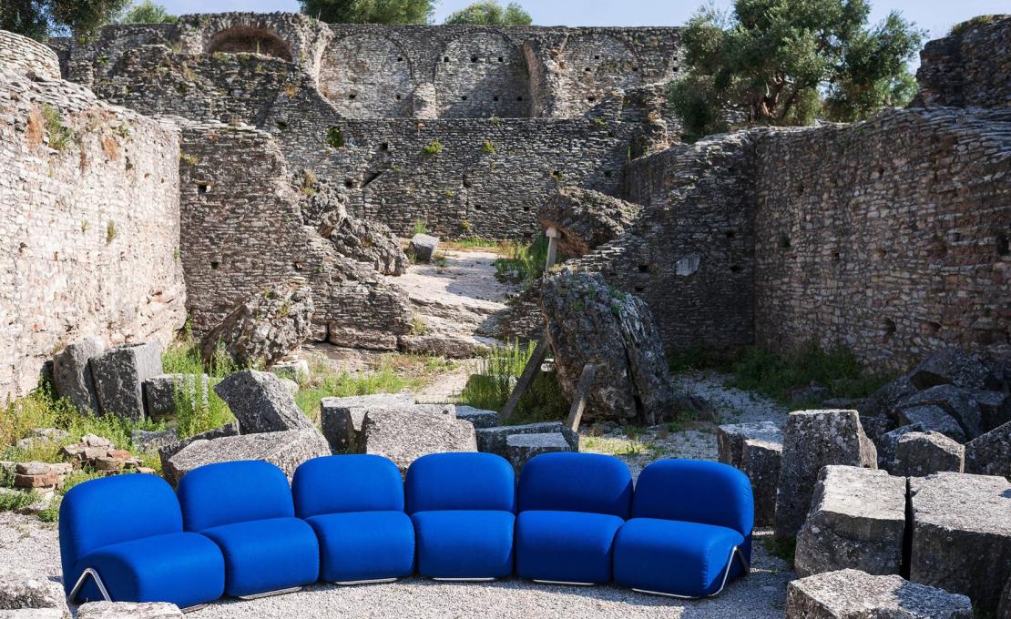 Диван модель Victoria Modular Sofa от фабрики Tacchini