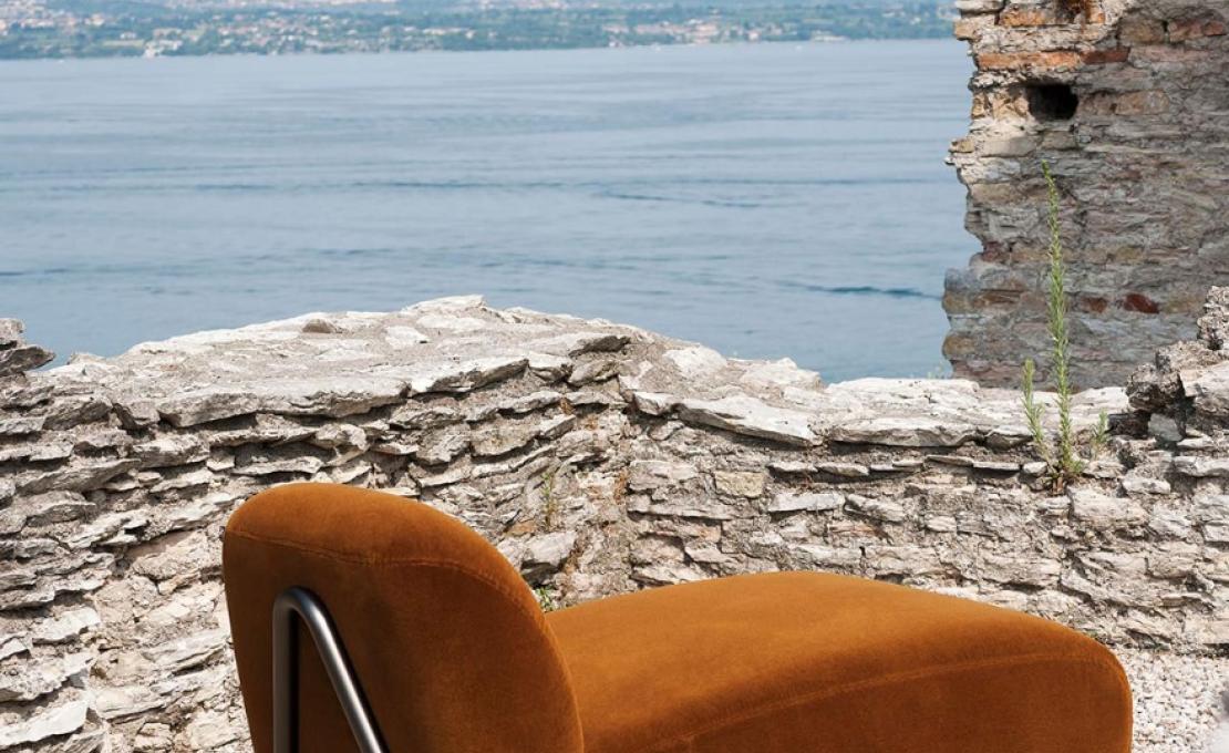 Диван модель Victoria Modular Sofa от фабрики Tacchini