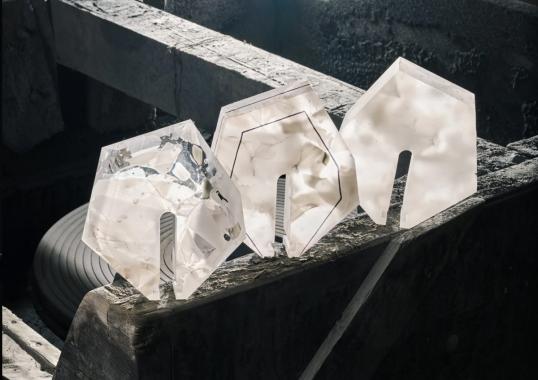 Подвесной светильник модель Fragments Long Suspension Lamp от фабрики Bomma