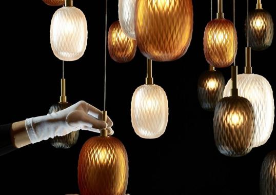 Подвесной светильник модель Metamorphosis Small Sharp Suspension Lamp от фабрики Bomma