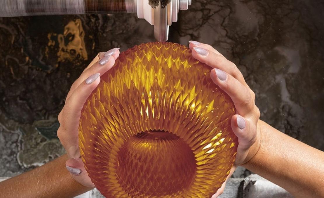 Подвесной светильник модель Metamorphosis Small Sharp Suspension Lamp от фабрики Bomma