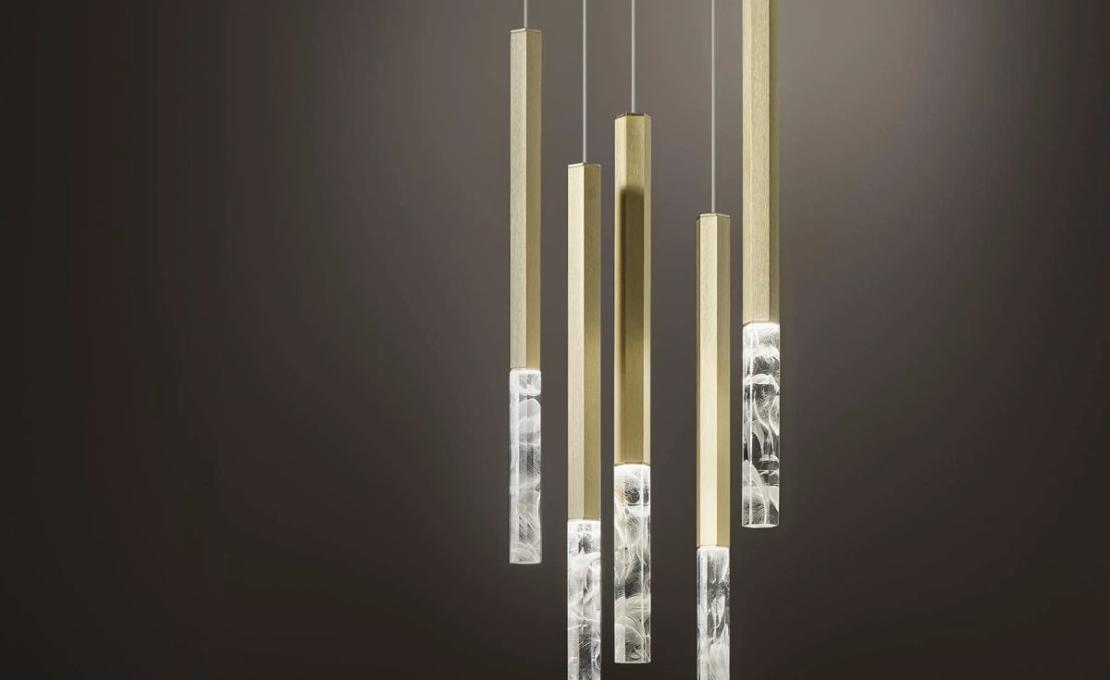 Подвесной светильник модель Shine Vertical Plumage Suspension Lamp от фабрики Olev Lighting