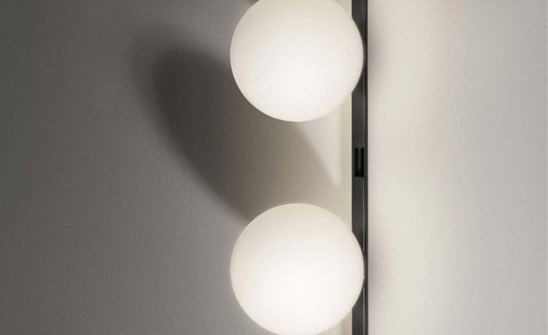 Настольная лампа модель La Pallina Track Lamp от фабрики Olev Lighting