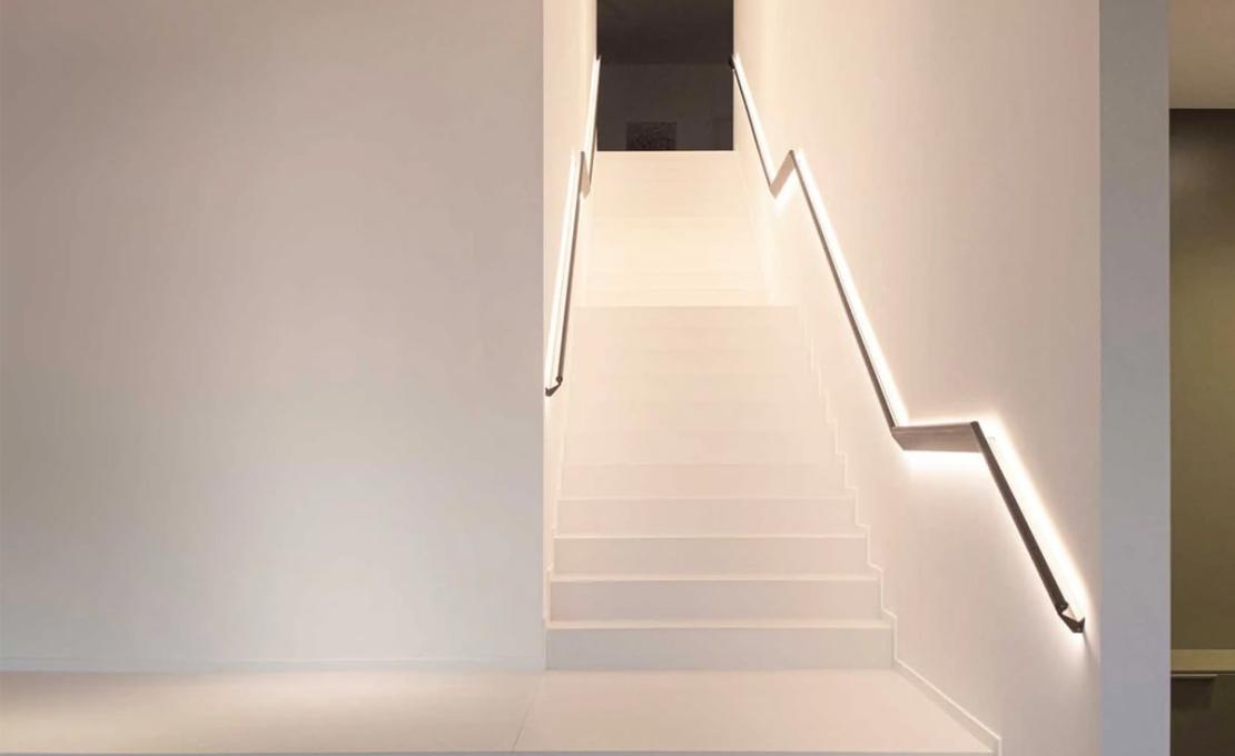 Бра модель Ottomano Handrail with integrated LED от фабрики Olev Lighting