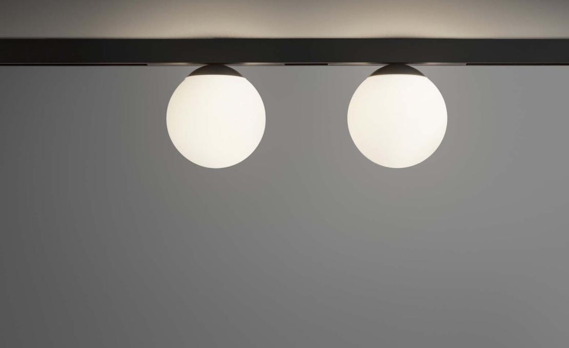 Настольная лампа модель La Pallina Track Lamp от фабрики Olev Lighting