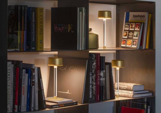 Настольная лампа модель TEE Table Lamp от фабрики Olev Lighting