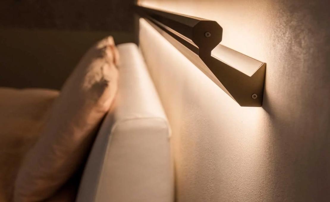 Бра модель Ottomano Handrail with integrated LED от фабрики Olev Lighting