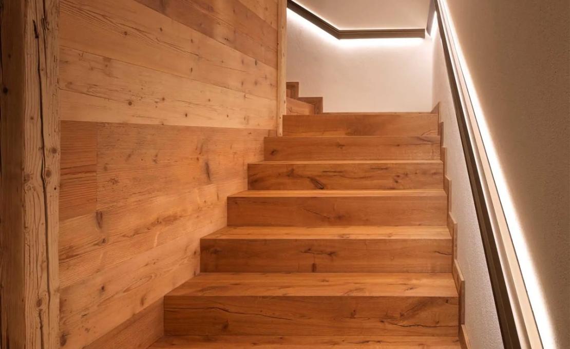 Бра модель Ottomano Handrail with integrated LED от фабрики Olev Lighting