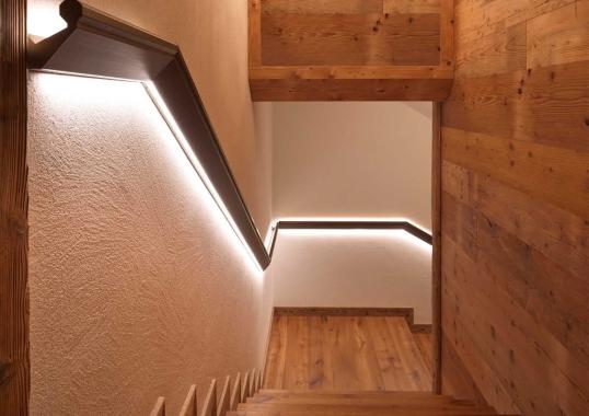 Бра модель Ottomano Handrail with integrated LED от фабрики Olev Lighting