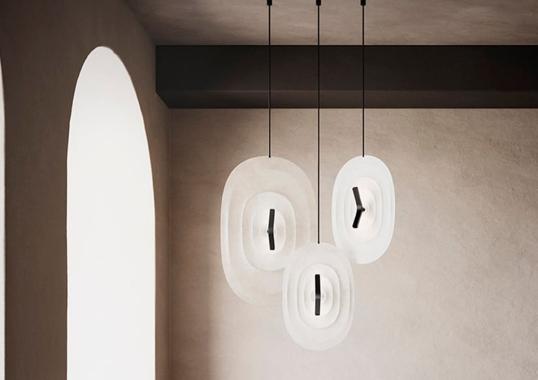Подвесной светильник модель Alibel Suspension Lamp - Vertical от фабрики Luceplan