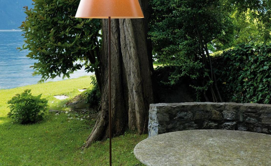 Уличный фонарь модель Grande Costanza Open Air Lampada Outdoor от фабрики Luceplan