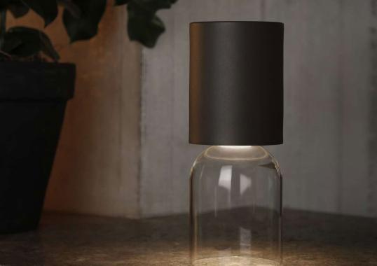 Настольная лампа модель Nui Mini Table Lamp Rechargeable Outdoor от фабрики Luceplan
