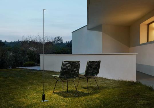 Торшер модель Flia Outdoor Floor Lamp от фабрики Luceplan