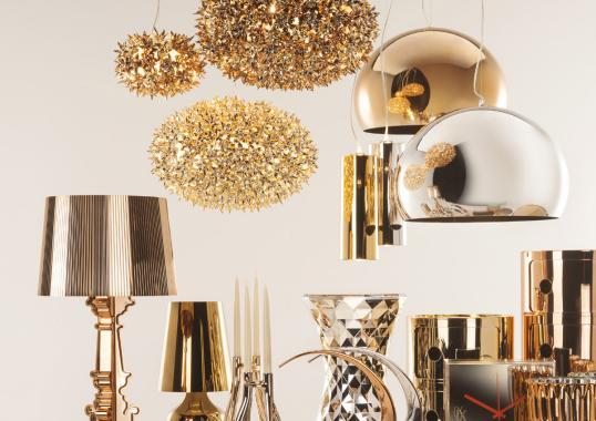 Журнальный столик модель 8575 от фабрики Kartell