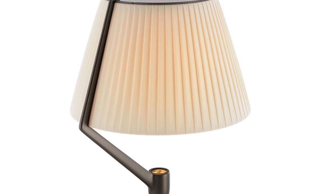 Настольная лампа модель 902723 от фабрики Kartell