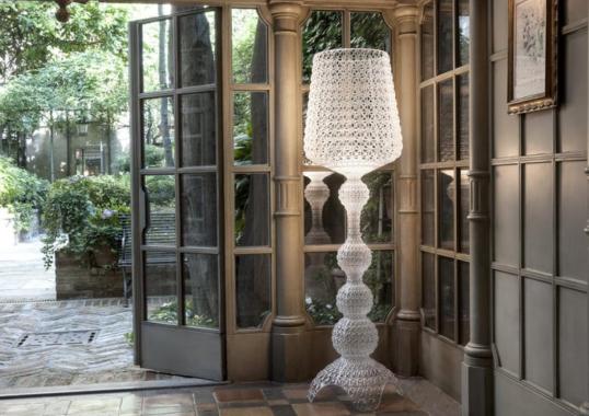 Торшер модель Kabuki Floor Lamp от фабрики Kartell