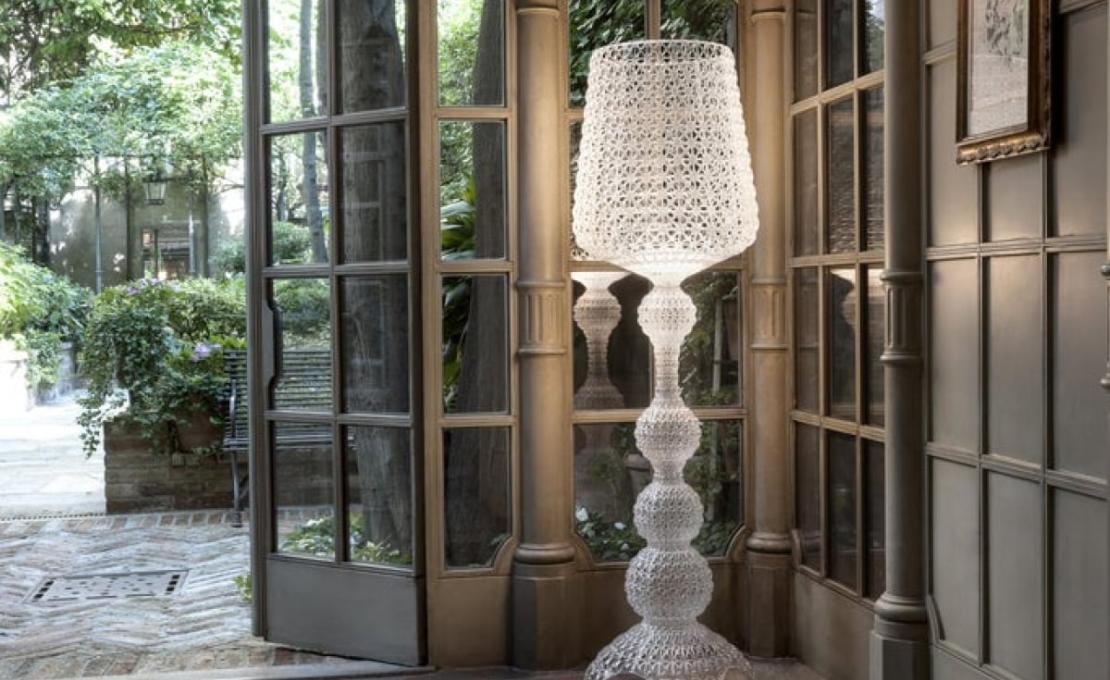 Торшер модель Kabuki Floor Lamp от фабрики Kartell
