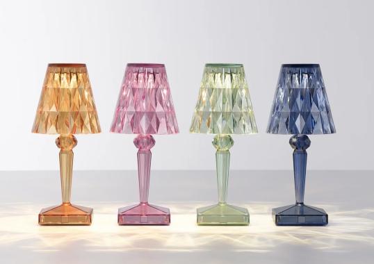 Настольная лампа модель Battery New Colors - Portable Table Lamp от фабрики Kartell