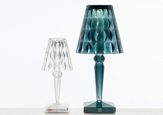 Настольная лампа модель Big Battery 9470 Table Lamp от фабрики Kartell
