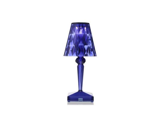 Настольная лампа модель Battery Lampada da Tavolo Colorata от фабрики Kartell