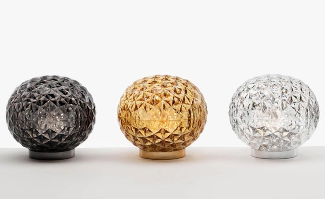 Настольная лампа модель Mini Planet Lamp Battery от фабрики Kartell