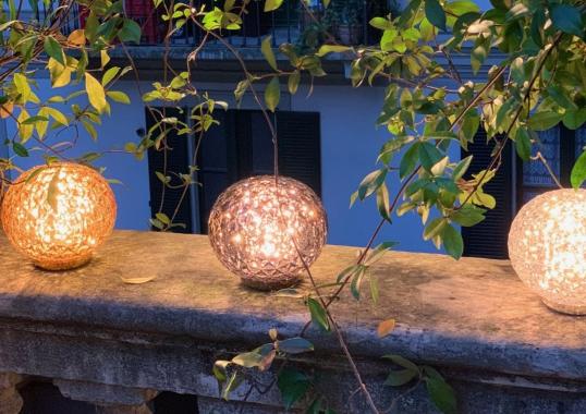 Настольная лампа модель Mini Planet Lamp Battery от фабрики Kartell