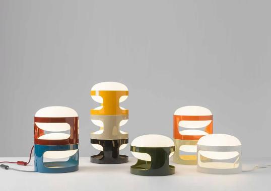 Настольная лампа модель KD28 Table Lamp от фабрики Kartell