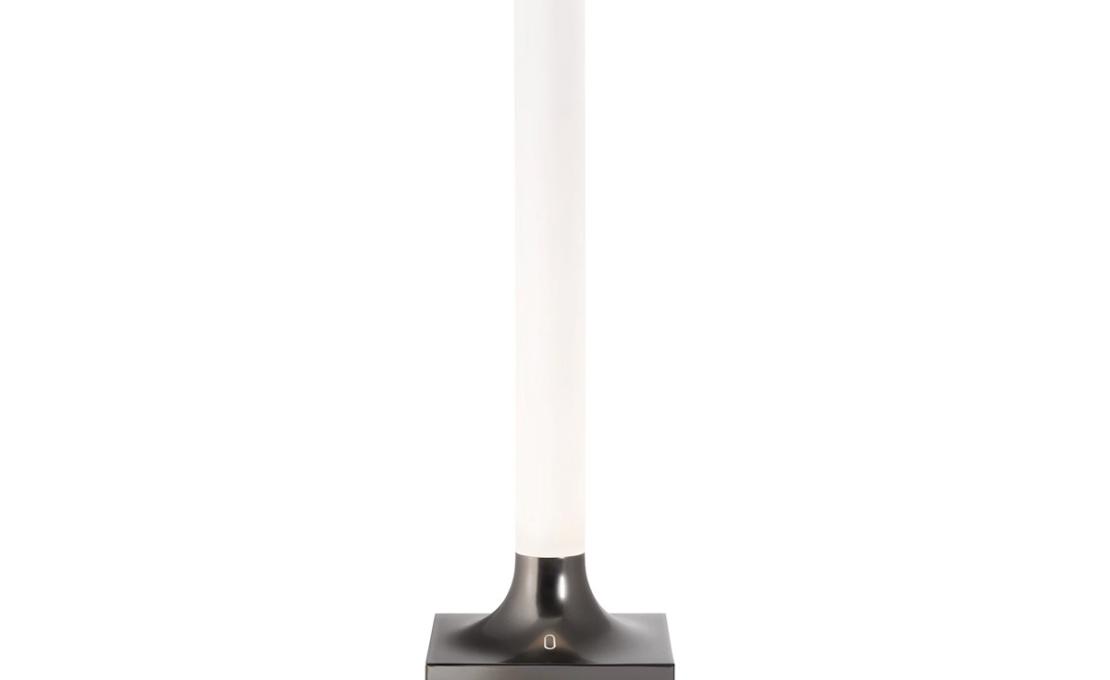 Настольная лампа модель Goodnight Battery Table Lamp от фабрики Kartell