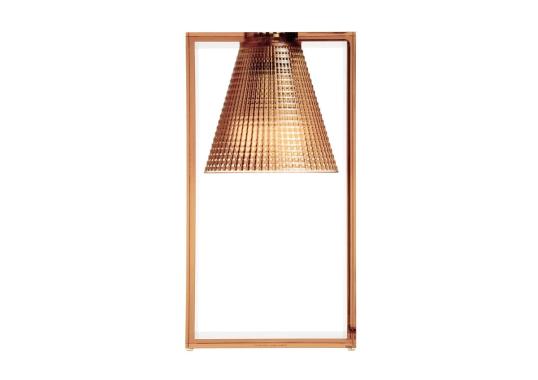 Настольная лампа модель Light Air - Lampada da tavolo sculturata Colori от фабрики Kartell