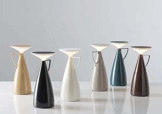 Настольная лампа модель Camomille Table Lamp - Portable от фабрики Kartell