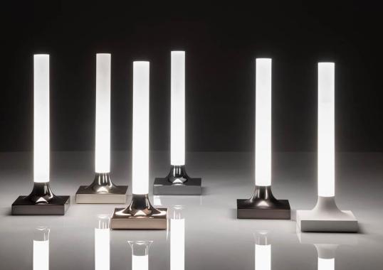 Настольная лампа модель Goodnight Battery Table Lamp от фабрики Kartell