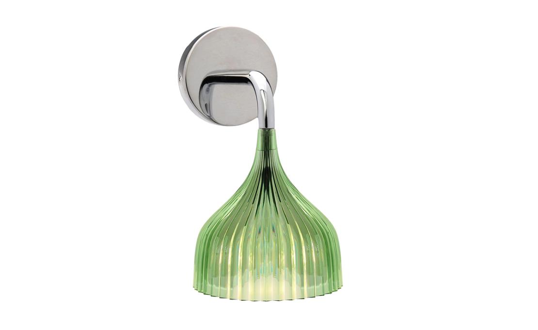 Бра модель E' Applique от фабрики Kartell