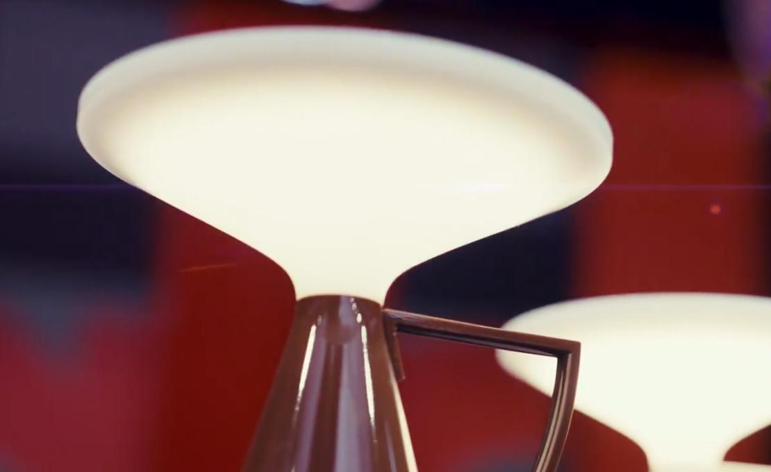 Настольная лампа модель Camomille Table Lamp - Portable от фабрики Kartell