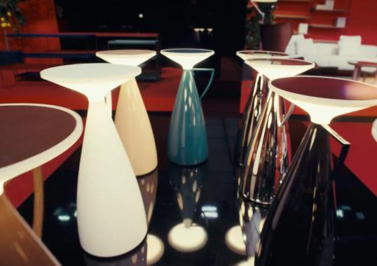 Настольная лампа модель Camomille Table Lamp - Portable от фабрики Kartell