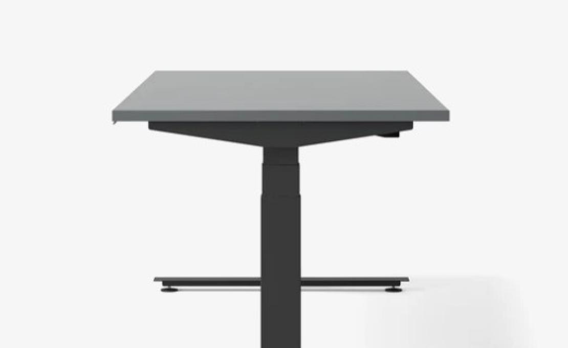 Письменный стол модель Nevi Sit-Stand Desk от фабрики Herman Miller