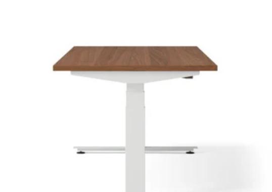 Письменный стол модель Nevi Sit-Stand Desk от фабрики Herman Miller