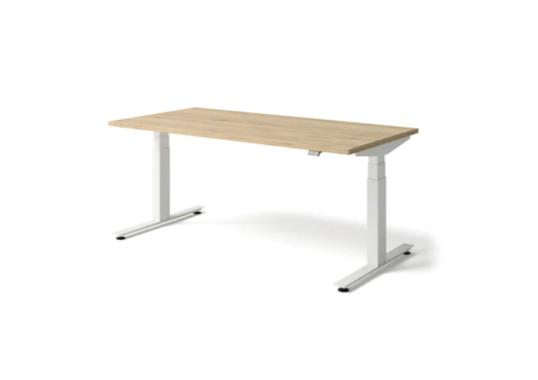 Письменный стол модель Nevi Sit-Stand Desk от фабрики Herman Miller