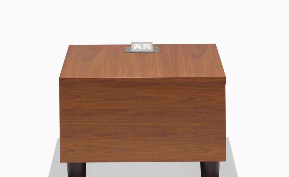 Кресло модель Swoop Lounge Chair от фабрики Herman Miller