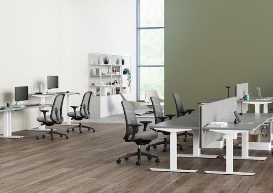 Письменный стол модель Nevi Sit-Stand Desk от фабрики Herman Miller