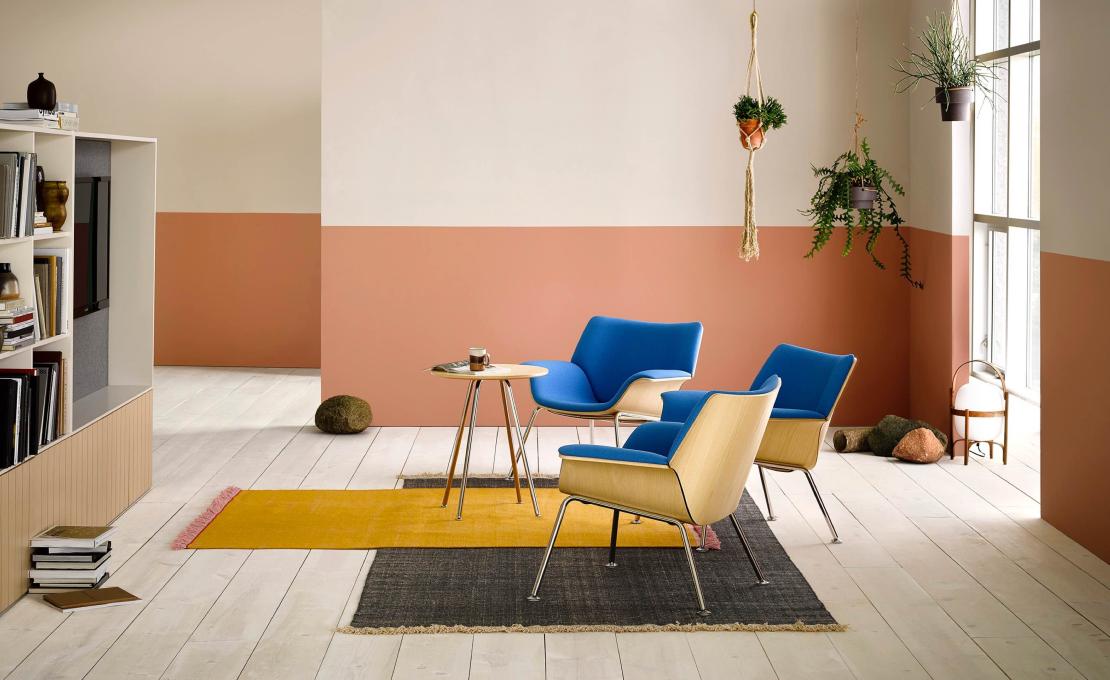 Кресло модель Swoop Lounge Chair от фабрики Herman Miller