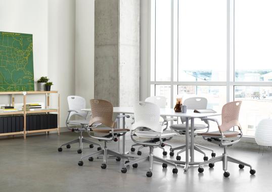Кресло рабочее модель Caper Chair от фабрики Herman Miller
