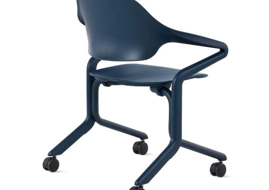 Стул модель Fuld Stackable Chair от фабрики Herman Miller
