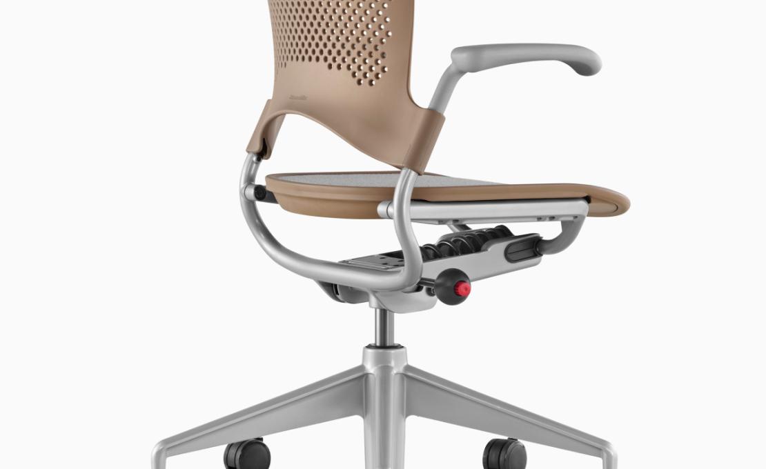 Кресло рабочее модель Caper Chair от фабрики Herman Miller