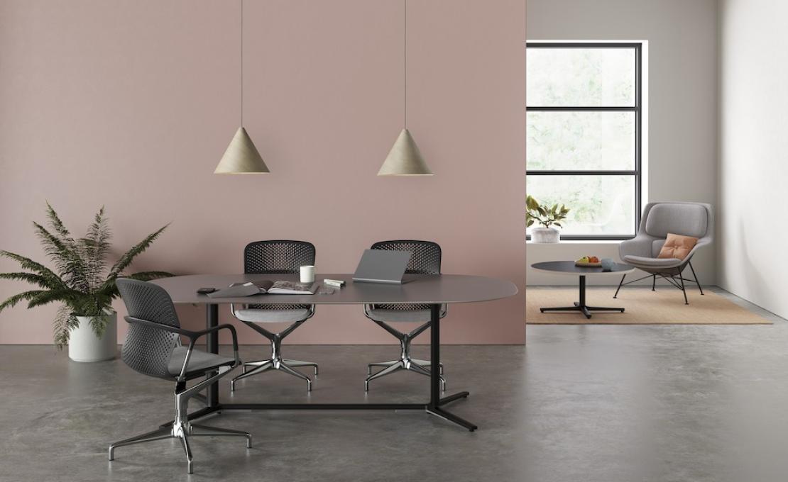 Кресло модель Striad Lounge Chair and Ottoman от фабрики Herman Miller