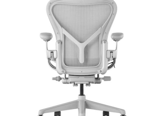 Рабочее кресло модель 1006185 от фабрики Herman Miller